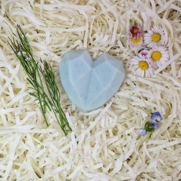 Coeur fleur de verre Fondant parfumé Fleur de Verre en forme de cœur – senteur raisin, coing et miel