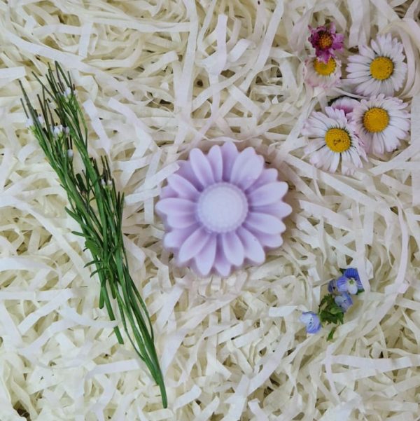 Marguerite Lavande Fondant parfumé Lavande en forme de marguerite – senteur lavande, eucalyptus et musc poudré