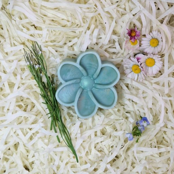 Tiaré fleur de maquis Fondant parfumé Fleur de Maquis en fleur de tiaré – senteur boisée, aromatique et sauvage